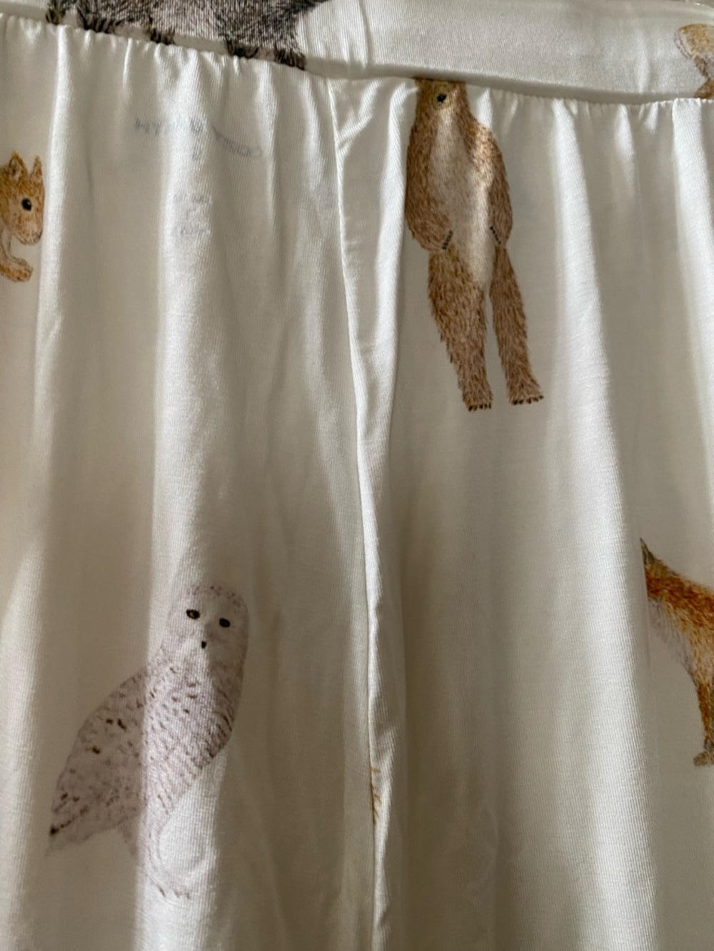 Cozy Earth Medium Cream Animal Print Lounge Pants - Picture 14 of 15